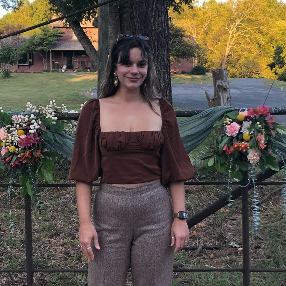 Cropped Puff sleeve top (worn twice) - Picture 2 of 6